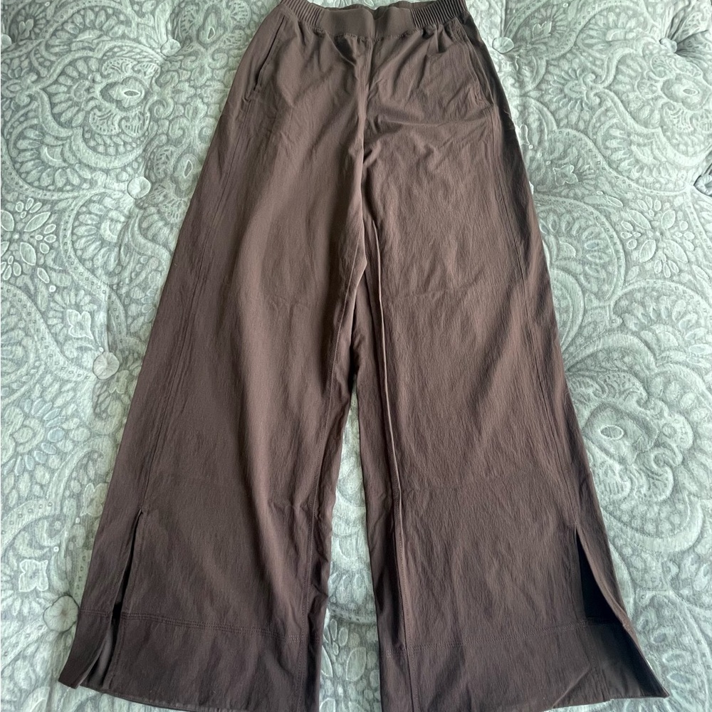 Lululemon Stretch Woven Pants Espresso Size S